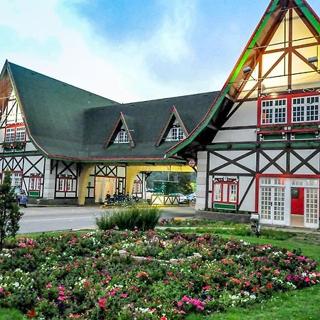 Confortável casa com lareira 10min Capivari Campos do Jordão Esterno foto