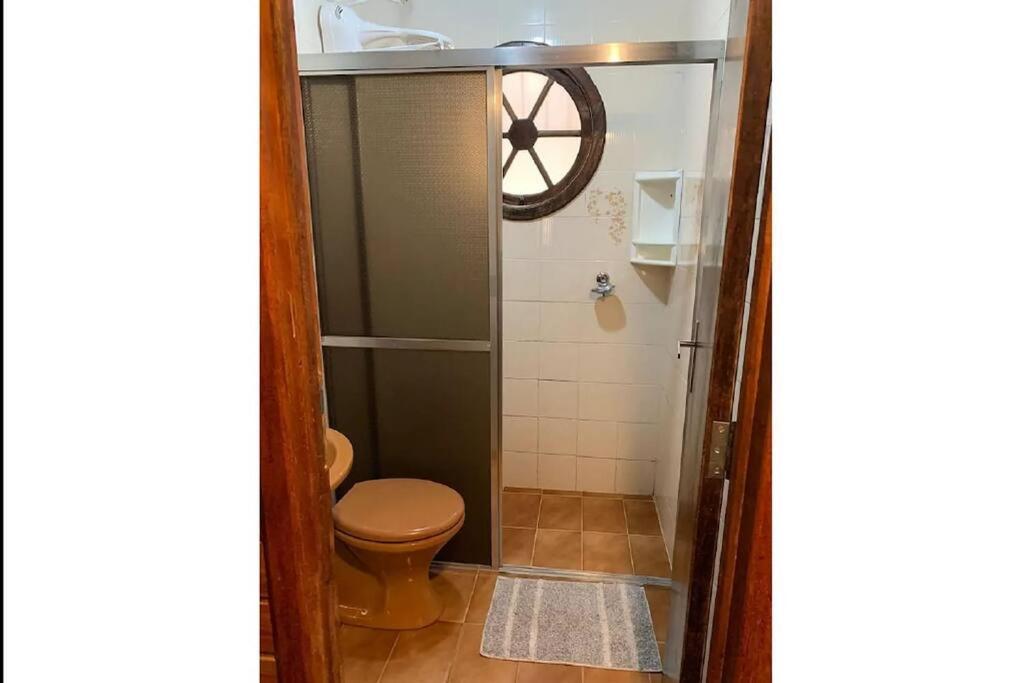 Confortável casa com lareira 10min Capivari Campos do Jordão Esterno foto