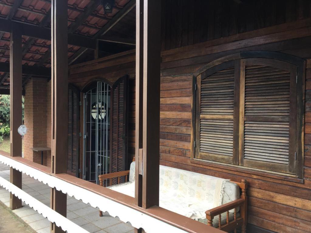Confortável casa com lareira 10min Capivari Campos do Jordão Esterno foto
