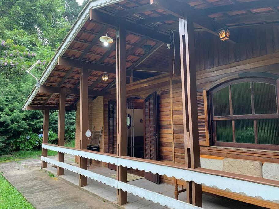 Confortável casa com lareira 10min Capivari Campos do Jordão Esterno foto