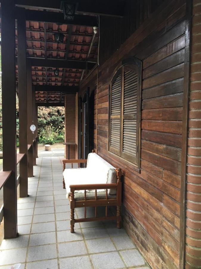 Confortável casa com lareira 10min Capivari Campos do Jordão Esterno foto