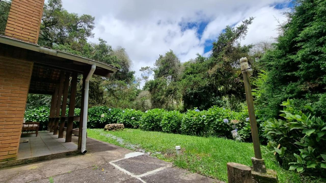 Confortável casa com lareira 10min Capivari Campos do Jordão Esterno foto