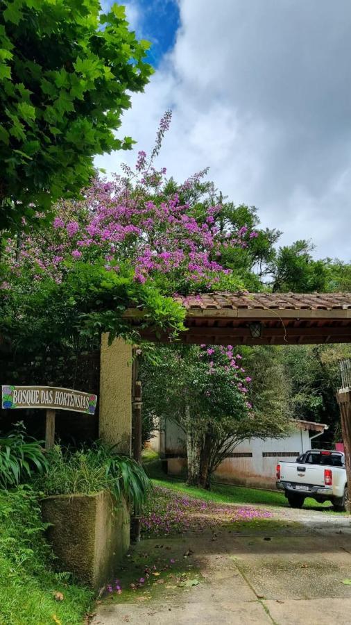 Confortável casa com lareira 10min Capivari Campos do Jordão Esterno foto